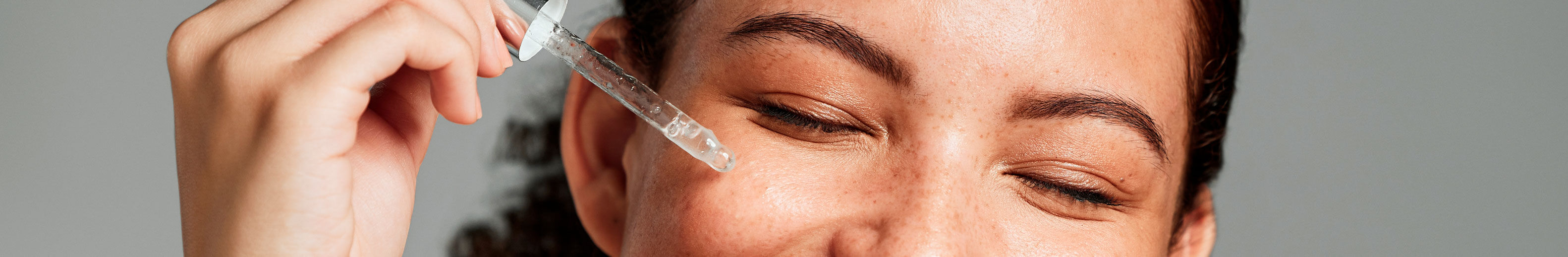 Imagen mujer con serum