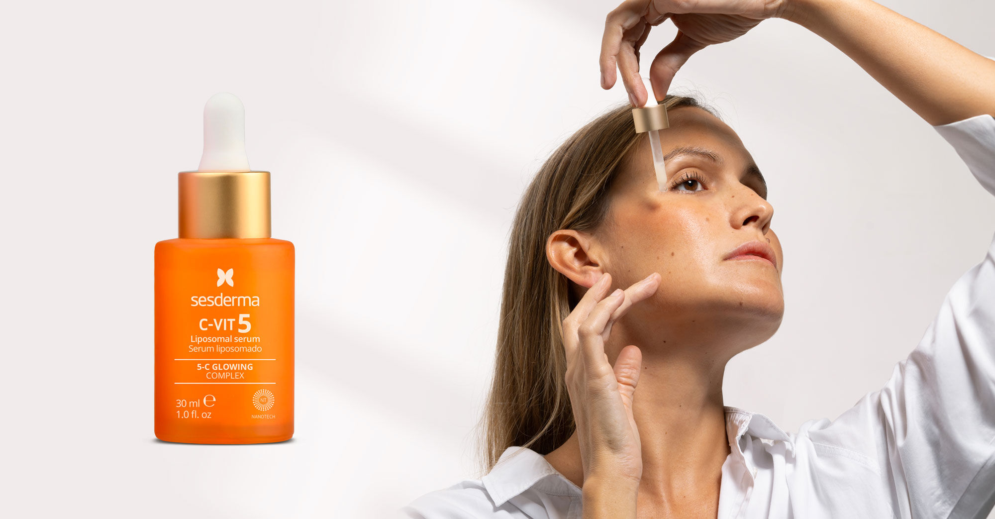 Imagen mujer con serum c-vit 5